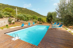 Eremo Sant'Antonio x14 with pool, terrace and parking